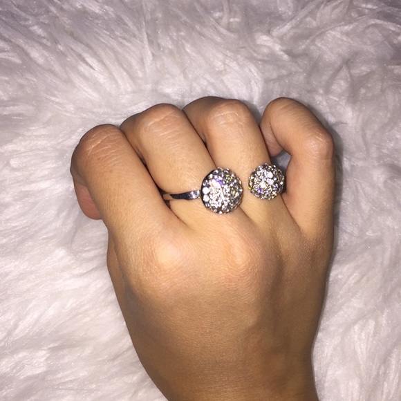 Silver rhinestone ring - Picture 4 of 5